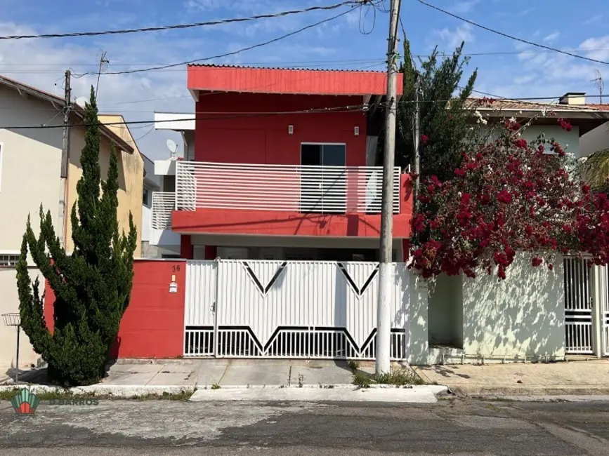 Foto 2 de Casa de Condomínio com 4 quartos à venda, 200m2 em Parque Esperança, Taubate - SP