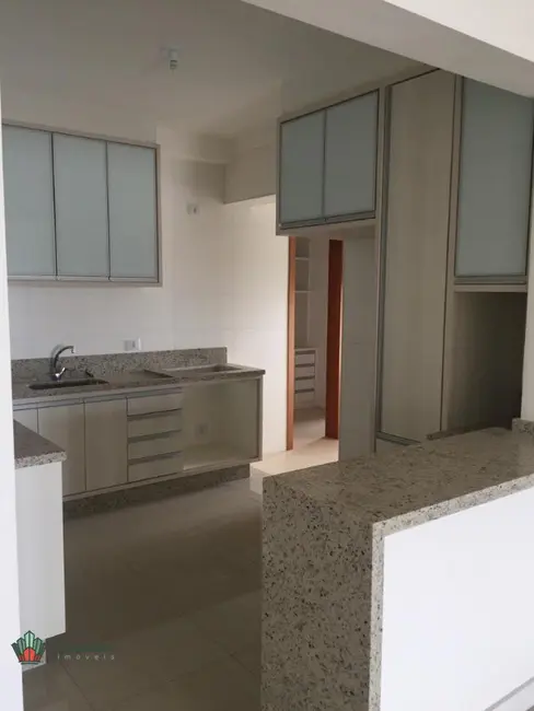 Apartamento com 3 quartos à venda, 110m2 em Centro, Taubate - SP - imagem 3 Foto 3 de Apartamento com 3 quartos à venda, 110m2 em Centro, Taubate - SP