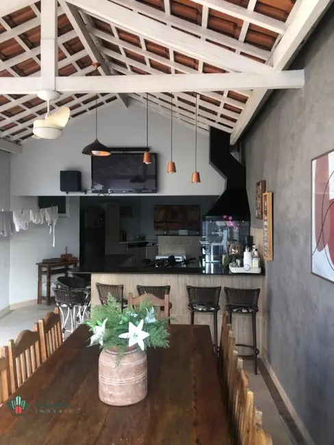 Foto 6 de Casa com 4 quartos à venda, 300m2 em Jardim Morumby, Taubate - SP