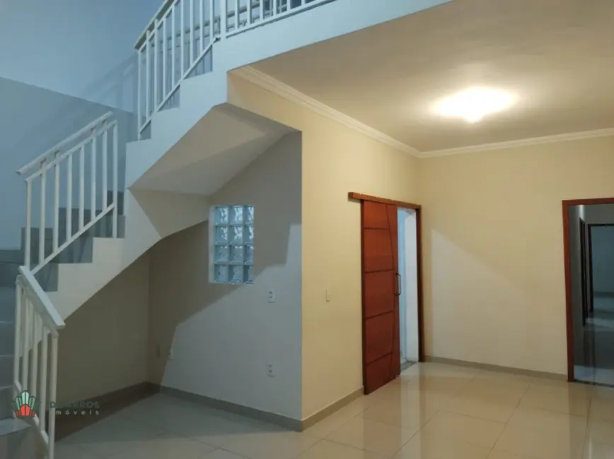 Foto 3 de Casa com 3 quartos à venda, 165m2 em Granja Daniel, Taubate - SP