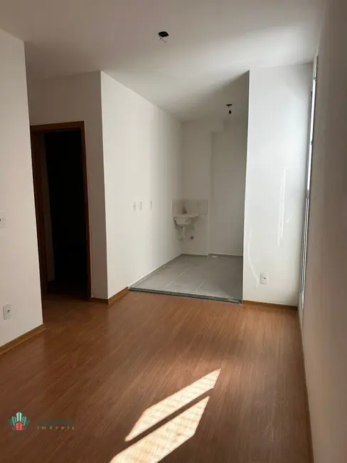 Foto 5 de Apartamento com 2 quartos para alugar, 47m2 em Granjas Santa Terezinha, Taubate - SP