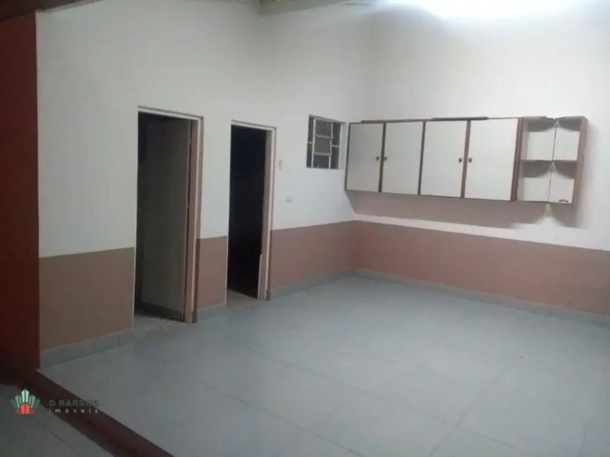 Foto 2 de Casa com 2 quartos à venda, 121m2 em Parque São Luís, Taubate - SP