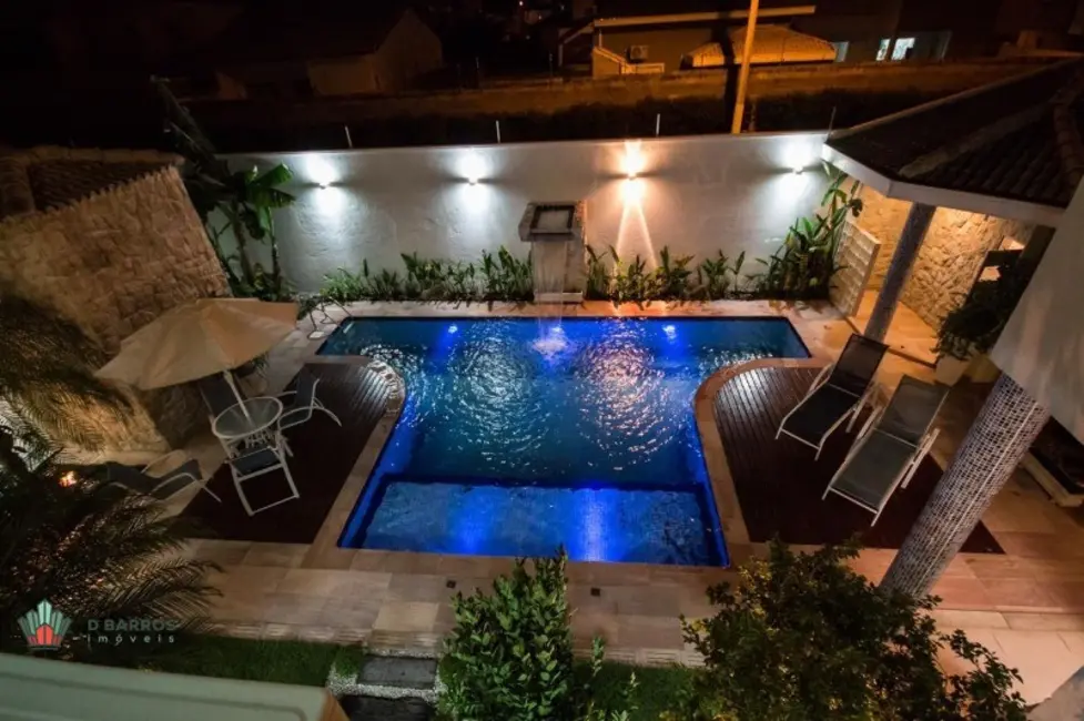 Foto 4 de Casa de Condomínio com 4 quartos à venda, 561m2 em Tremembe - SP