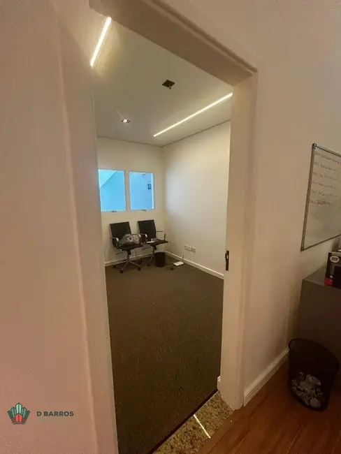 Foto 8 de Loja à venda e para alugar, 250m2 em Tremembe - SP