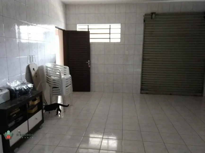 Foto 4 de Casa com 3 quartos à venda, 235m2 em Vila Menino Jesus, Cacapava - SP