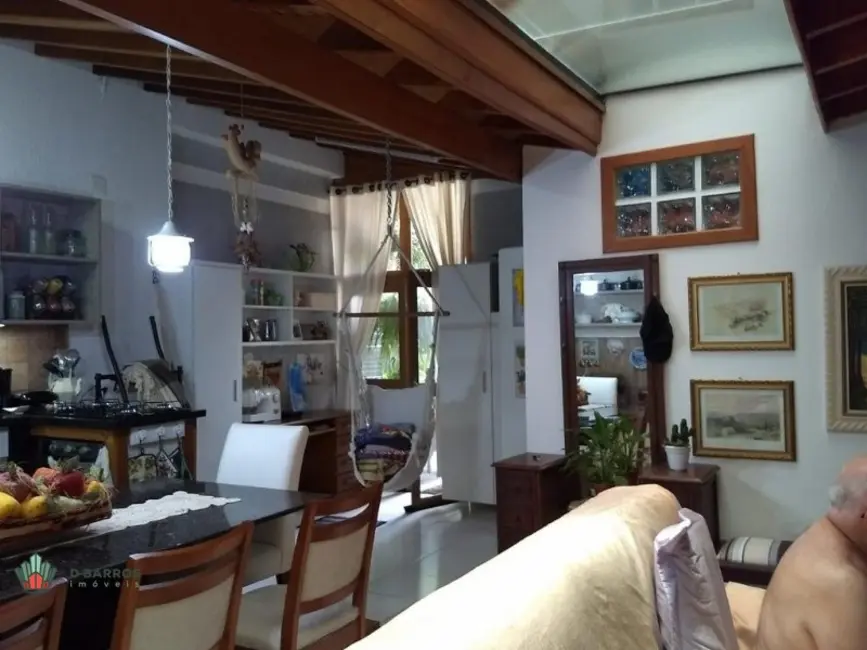 Foto 8 de Casa de Condomínio com 3 quartos à venda, 150m2 em Tremembe - SP