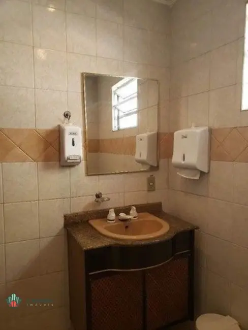 Loja para alugar, 210m2 em Centro, Taubate - SP - imagem 1 Foto 1 de Loja para alugar, 210m2 em Centro, Taubate - SP