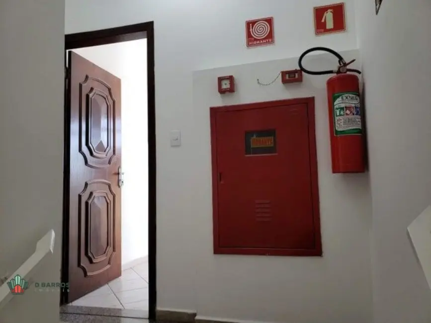 Loja para alugar, 210m2 em Centro, Taubate - SP - imagem 4 Foto 4 de Loja para alugar, 210m2 em Centro, Taubate - SP