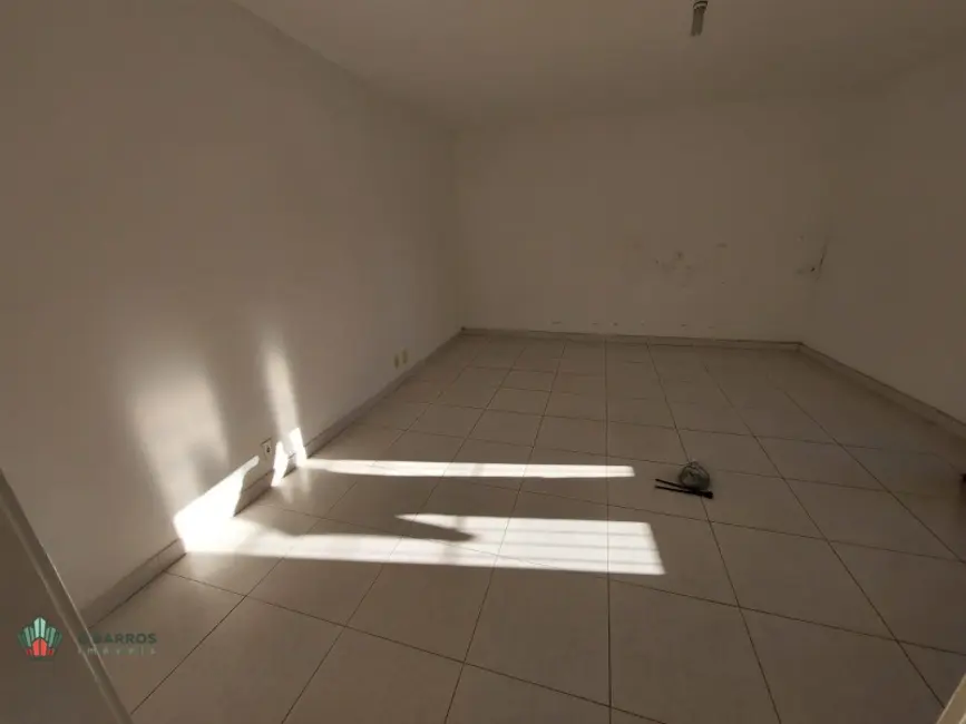 Foto 5 de Apartamento com 3 quartos para alugar, 120m2 em Centro, Taubate - SP