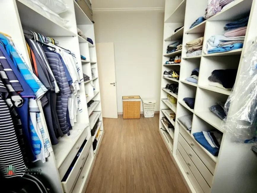 Foto 7 de Casa de Condomínio com 3 quartos à venda, 200m2 em Tremembe - SP