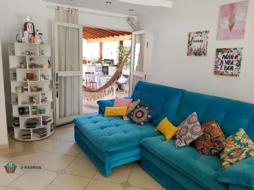 Foto 2 de Casa de Condomínio com 3 quartos à venda, 177m2 em Tremembe - SP