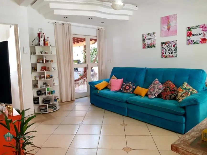 Foto 3 de Casa de Condomínio com 3 quartos à venda, 177m2 em Tremembe - SP