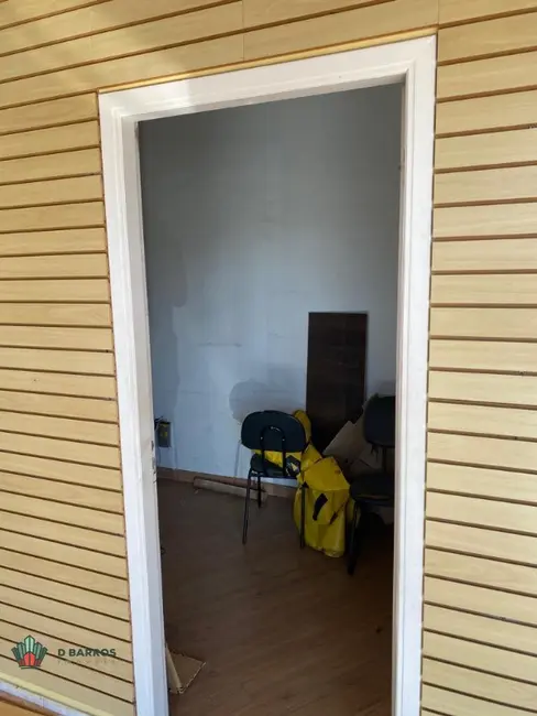 Foto 4 de Loja para alugar, 194m2 em Centro, Taubate - SP