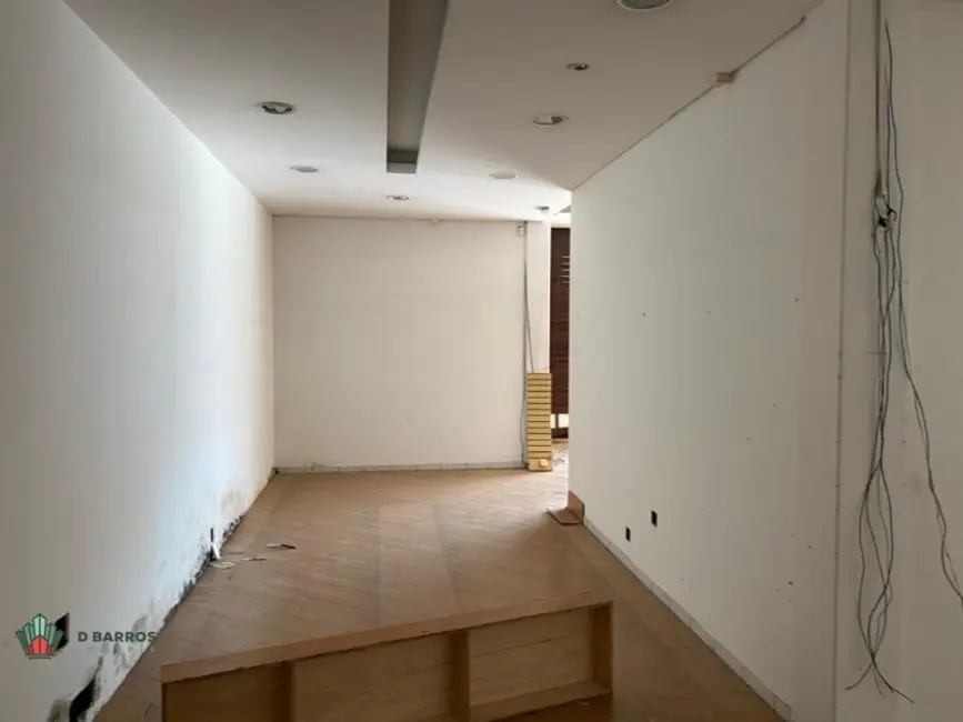 Foto 3 de Loja para alugar, 194m2 em Centro, Taubate - SP