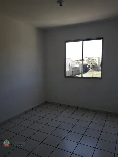 Foto 4 de Apartamento com 2 quartos à venda e para alugar, 60m2 em Jardim Gurilândia, Taubate - SP