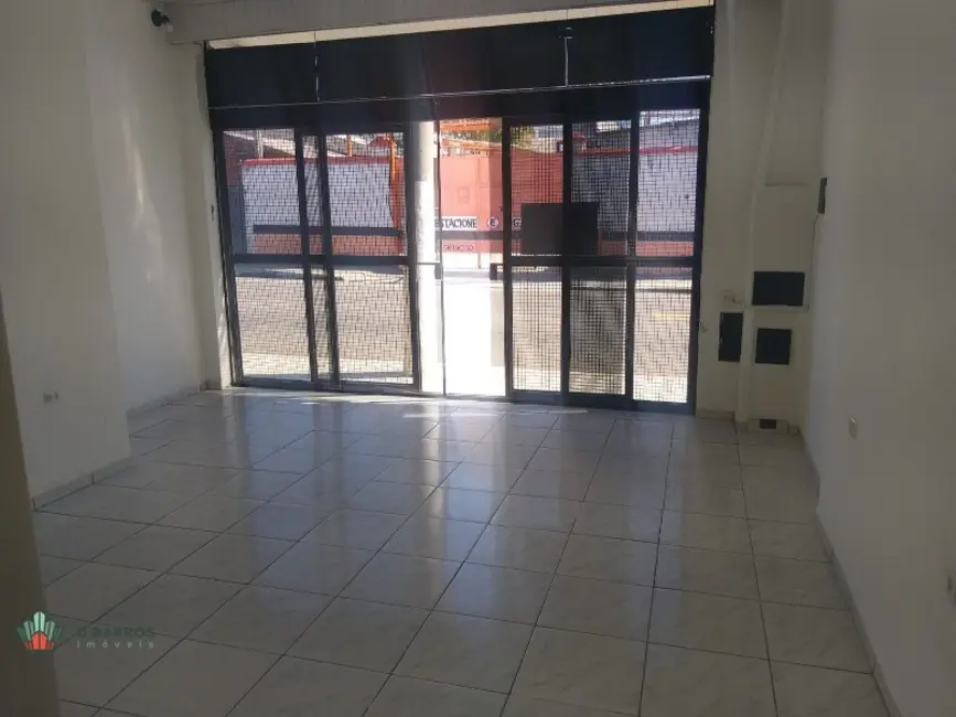 Foto 3 de Sala Comercial para alugar, 30m2 em Vila São Carlos, Taubate - SP