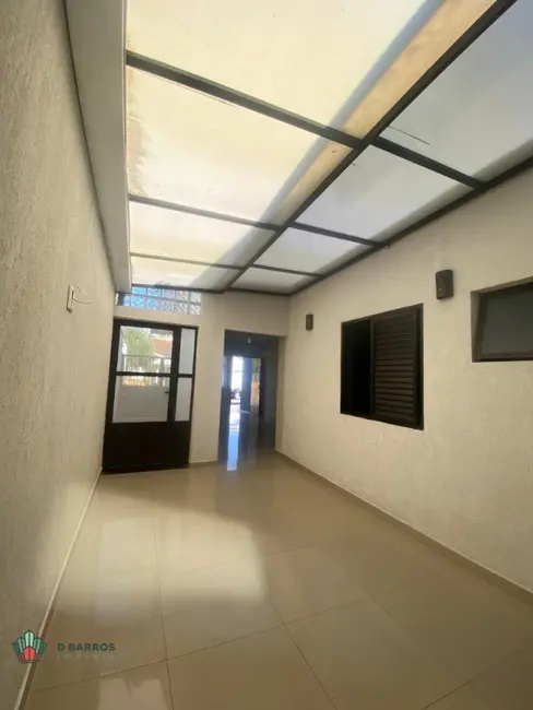 Foto 3 de Casa de Condomínio com 4 quartos à venda e para alugar, 144m2 em Parque São Luís, Taubate - SP