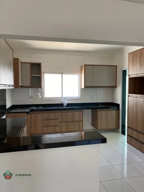 Foto 2 de Casa de Condomínio com 3 quartos à venda, 120m2 em Vila Areao, Taubate - SP