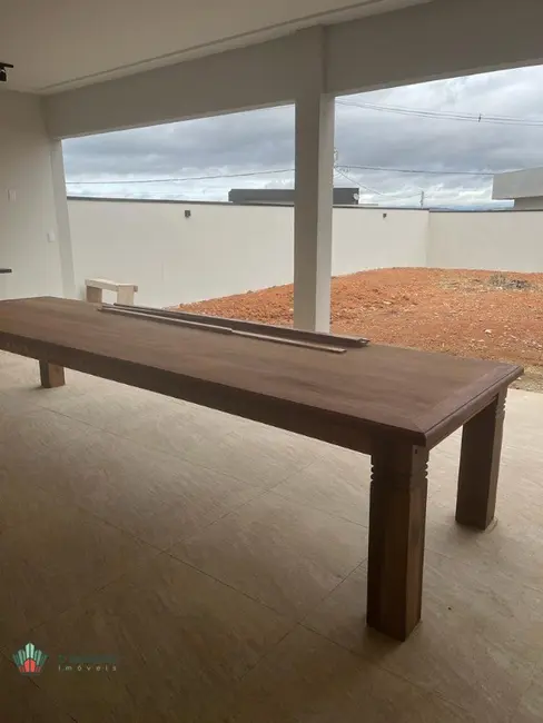 Foto 3 de Casa de Condomínio com 3 quartos à venda, 280m2 em Jardim Julieta, Taubate - SP