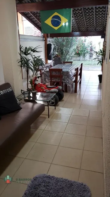 Foto 9 de Casa de Condomínio com 3 quartos à venda, 210m2 em Vila São Geraldo, Taubate - SP