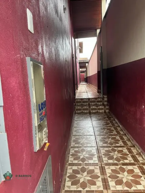 Foto 1 de Casa com 2 quartos para alugar, 100m2 em Parque São Luís, Taubate - SP