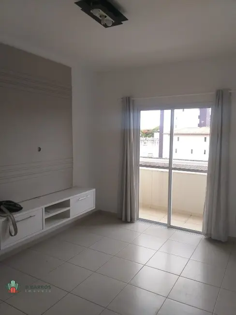 Foto 8 de Apartamento com 2 quartos para alugar, 75m2 em Parque São Luís, Taubate - SP