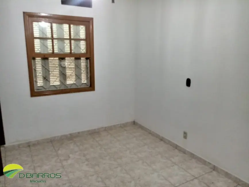 Foto 6 de Casa com 4 quartos à venda, 280m2 em Centro, Tremembe - SP