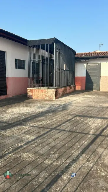 Foto 1 de Loja para alugar, 60m2 em Esplanada Santa Terezinha, Taubate - SP