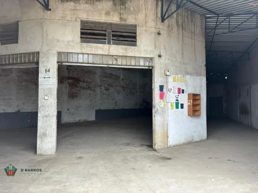 Foto 5 de Armazém / Galpão à venda, 300m2 em Tremembe - SP