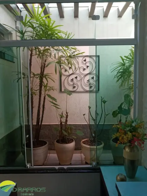 Foto 6 de Casa com 3 quartos à venda, 220m2 em Tremembe - SP