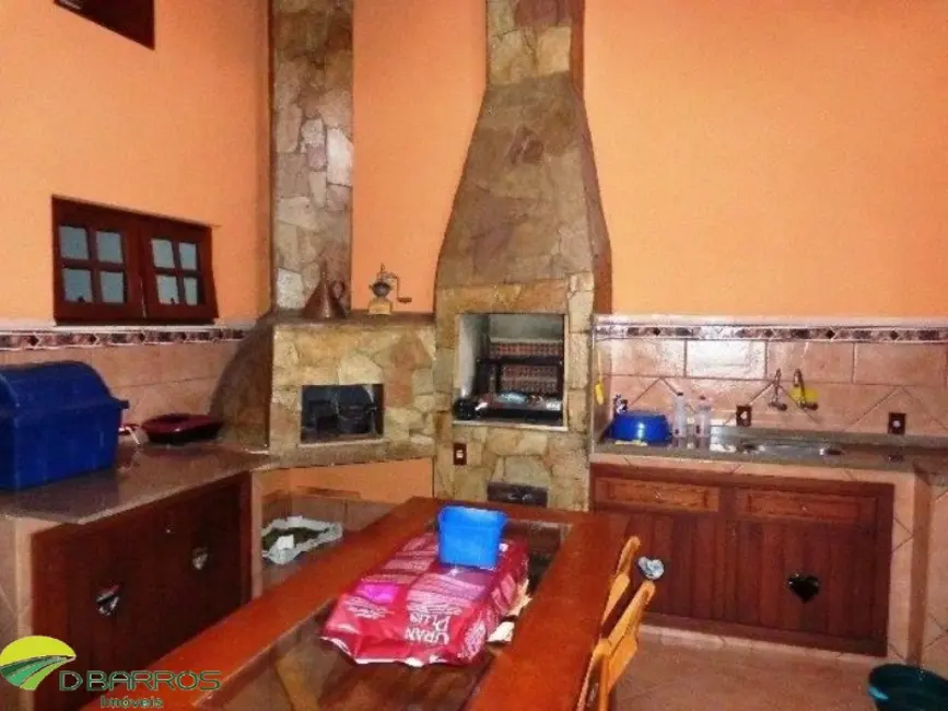 Foto 7 de Casa com 4 quartos à venda e para alugar, 380m2 em Independência, Taubate - SP