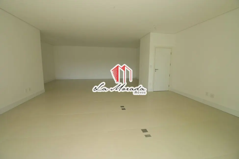 Foto 3 de Apartamento com 5 quartos à venda, 539m2 em Adrianópolis, Manaus - AM