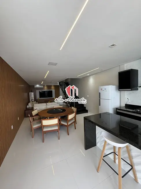Foto 2 de Casa de Condomínio com 4 quartos para alugar, 280m2 em Ponta Negra, Manaus - AM