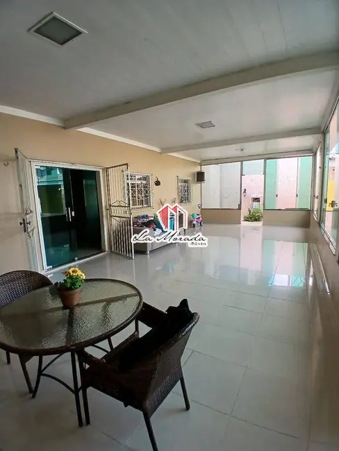 Casa com 3 quartos à venda, 800m2 em Flores, Manaus - AM - imagem 3 Foto 3 de Casa com 3 quartos à venda, 800m2 em Flores, Manaus - AM