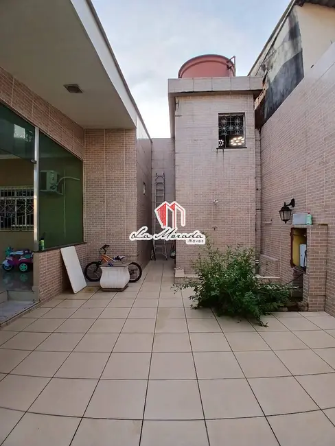 Casa com 3 quartos à venda, 800m2 em Flores, Manaus - AM - imagem 6 Foto 6 de Casa com 3 quartos à venda, 800m2 em Flores, Manaus - AM