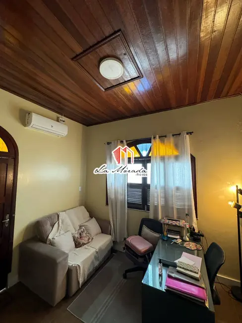 Casa com 3 quartos à venda, 350m2 em Centro, Manaus - AM - imagem 4 Foto 4 de Casa com 3 quartos à venda, 350m2 em Centro, Manaus - AM