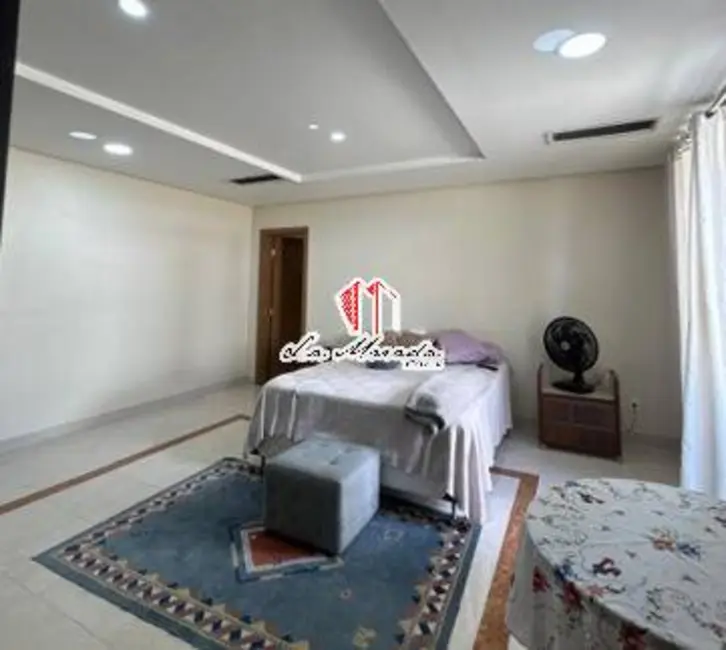 Foto 2 de Casa com 4 quartos à venda, 300m2 em Parque 10 de Novembro, Manaus - AM