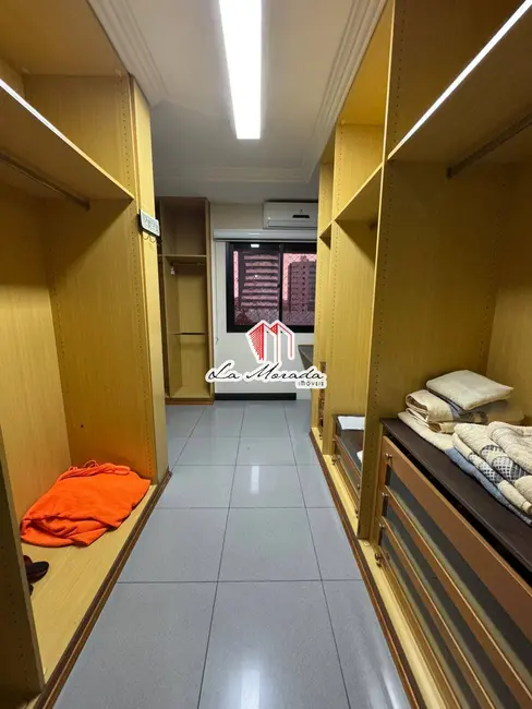 Apartamento com 4 quartos à venda, 157m2 em Nossa Senhora das Graças, Manaus - AM - imagem 9 Foto 9 de Apartamento com 4 quartos à venda, 157m2 em Nossa Senhora das Graças, Manaus - AM