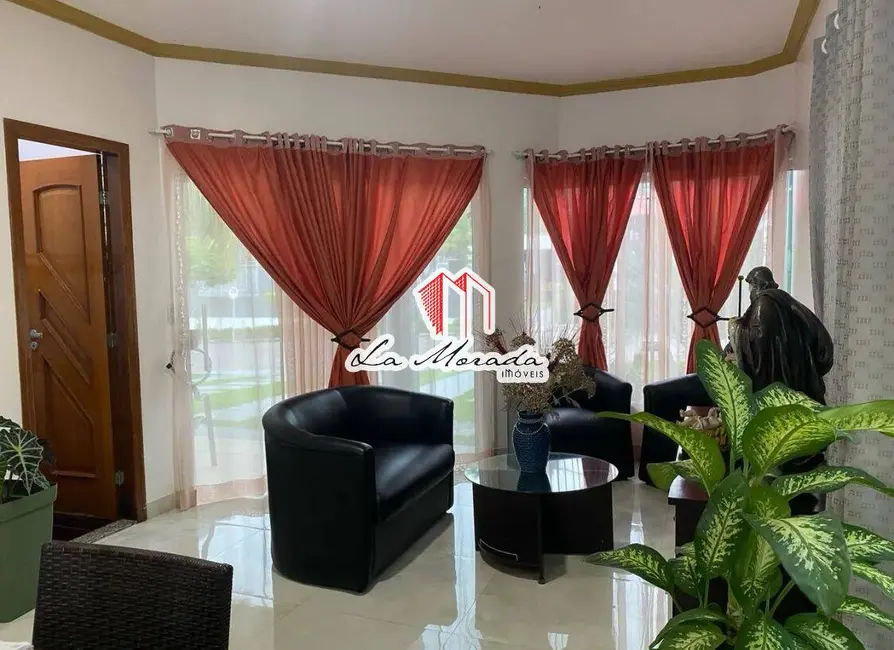 Foto 2 de Casa com 3 quartos à venda, 420m2 em Flores, Manaus - AM