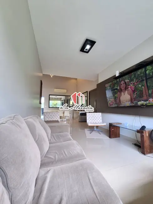 Foto 2 de Casa com 3 quartos à venda, 250m2 em Ponta Negra, Manaus - AM