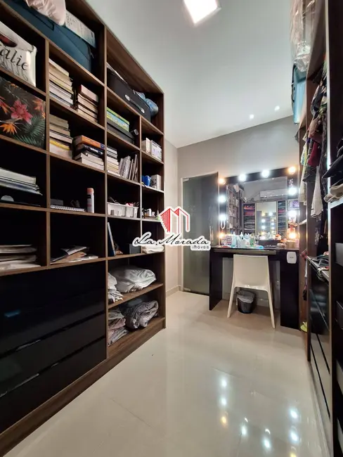 Foto 8 de Casa com 3 quartos à venda, 250m2 em Ponta Negra, Manaus - AM