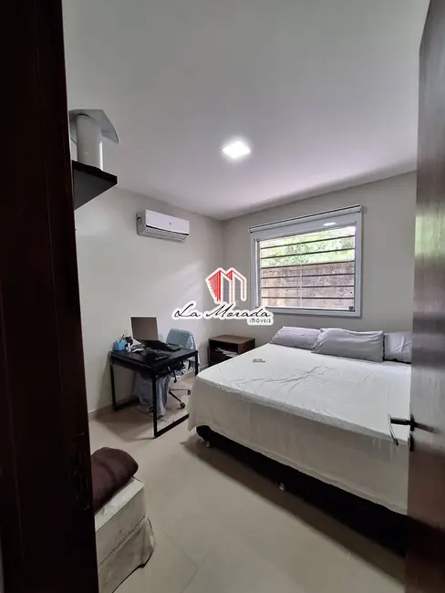 Foto 9 de Casa com 3 quartos à venda, 250m2 em Ponta Negra, Manaus - AM