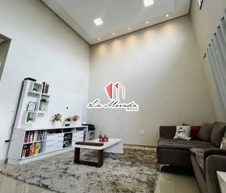 Foto 2 de Casa com 3 quartos à venda, 165m2 em Ponta Negra, Manaus - AM