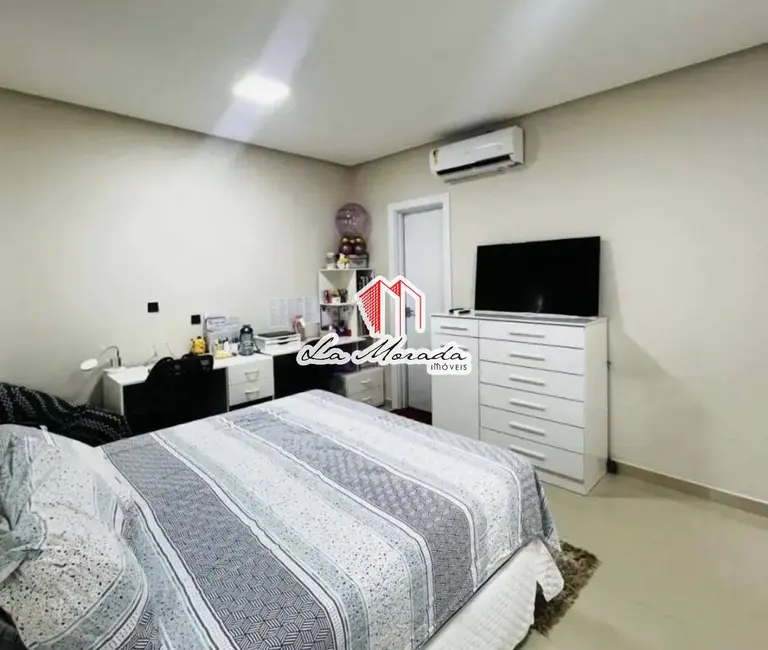 Foto 8 de Casa com 3 quartos à venda, 165m2 em Ponta Negra, Manaus - AM