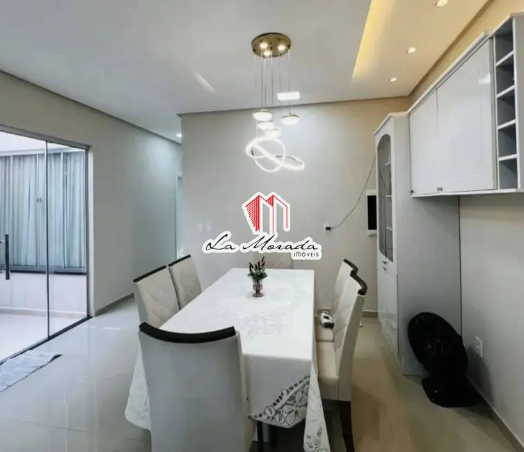 Foto 3 de Casa com 3 quartos à venda, 165m2 em Ponta Negra, Manaus - AM