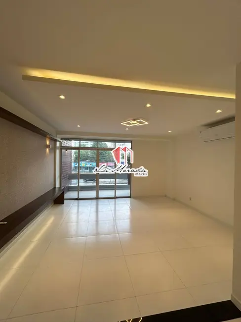 Apartamento com 3 quartos à venda, 175m2 em Parque 10 de Novembro, Manaus - AM - imagem 4 Foto 4 de Apartamento com 3 quartos à venda, 175m2 em Parque 10 de Novembro, Manaus - AM