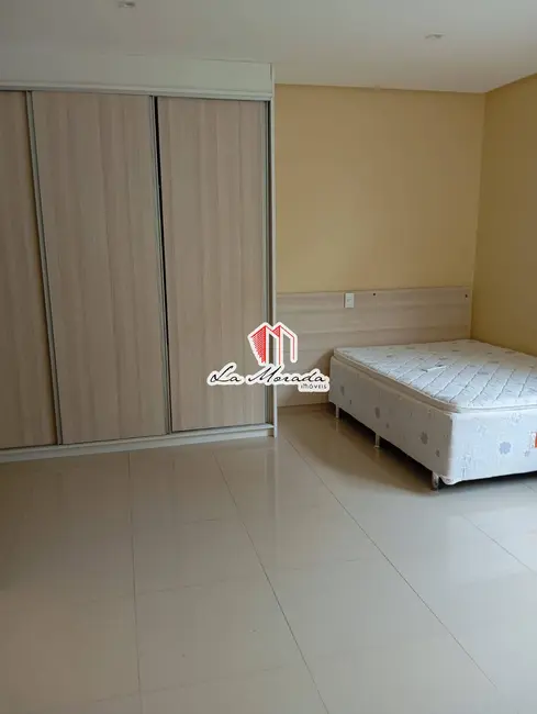 Casa de Condomínio com 3 quartos à venda e para alugar, 180m2 em Ponta Negra, Manaus - AM - imagem 3 Foto 3 de Casa de Condomínio com 3 quartos à venda e para alugar, 180m2 em Ponta Negra, Manaus - AM