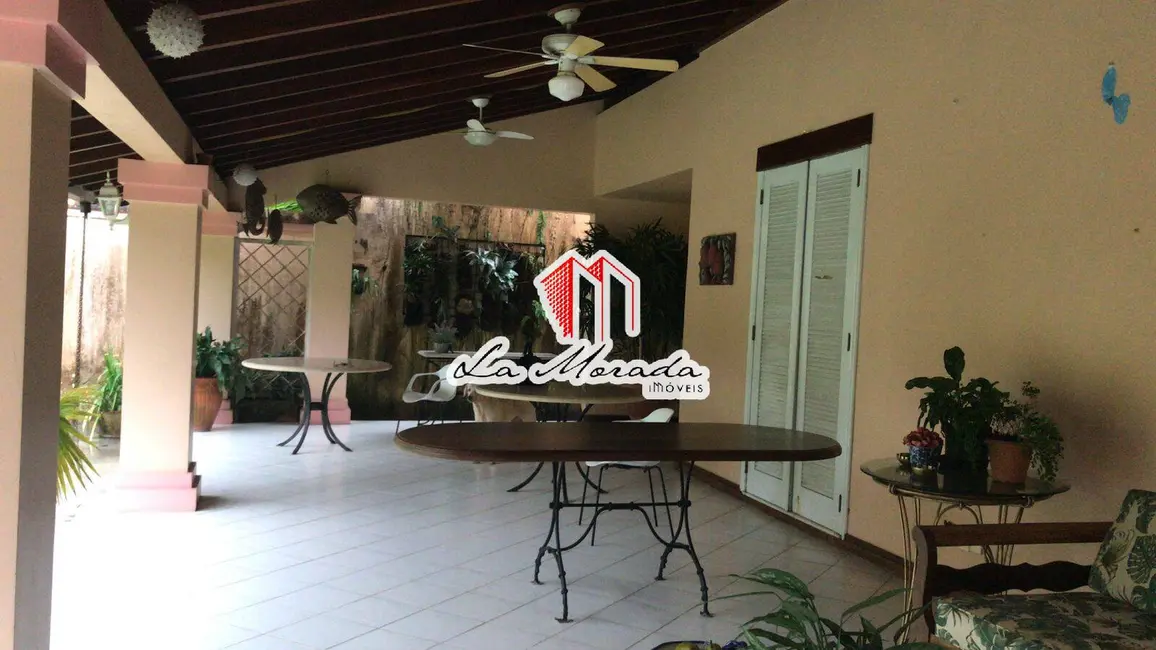 Foto 3 de Casa com 4 quartos à venda, 600m2 em Ponta Negra, Manaus - AM