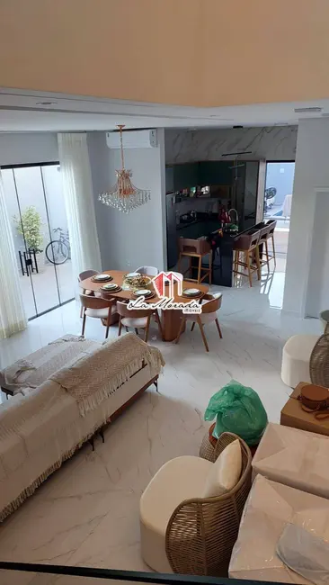 Foto 3 de Casa com 4 quartos à venda, 264m2 em Ponta Negra, Manaus - AM