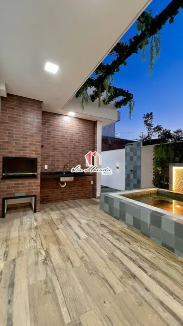 Foto 3 de Casa com 3 quartos à venda, 120m2 em Tarumã, Manaus - AM